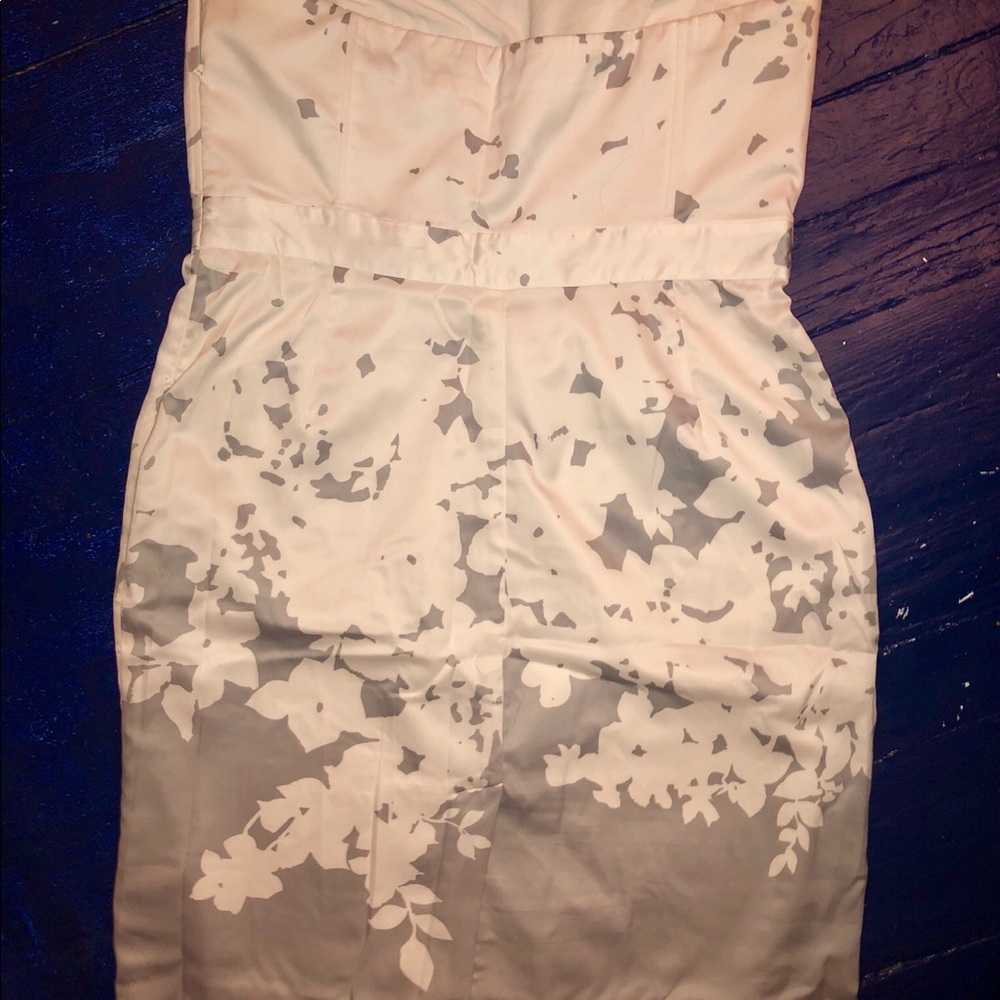 Banana Republic Strapless Silk Floral Dress Sz14 - Picture 2 of 3